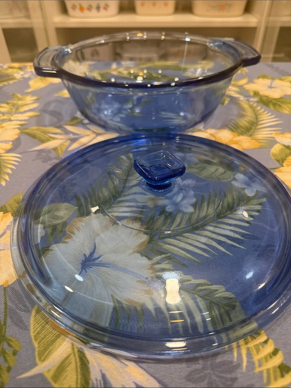 Cobalt Blue Anchor Glass Covered 2 quart Casserole - Oven-to-Table Serveware